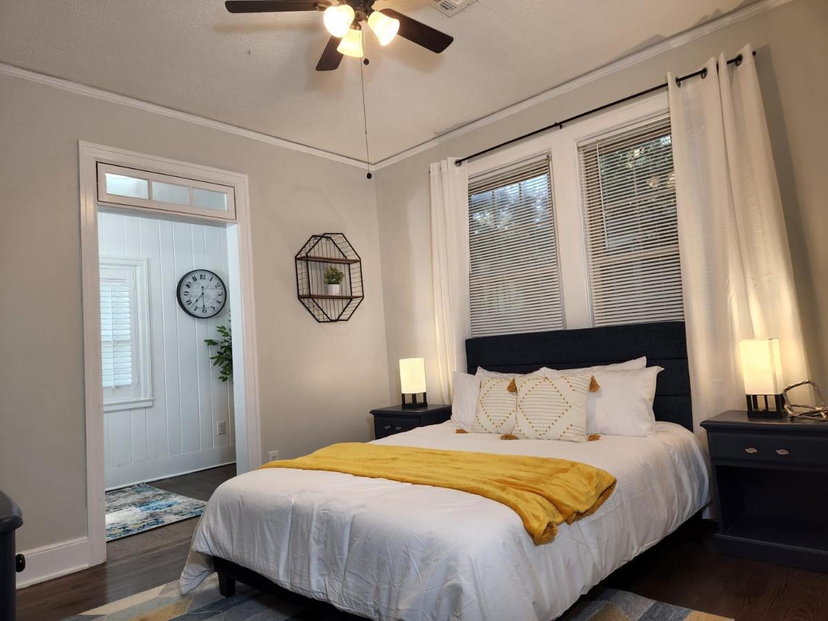 Spacious Centrally Located 3 Bed 2 Bath - Sleeps 8 Montgomery Dış mekan fotoğraf