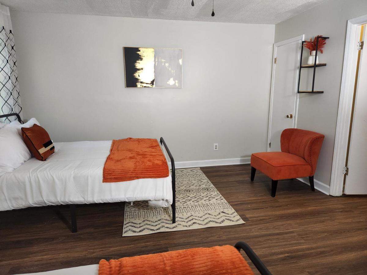 Spacious Centrally Located 3 Bed 2 Bath - Sleeps 8 Montgomery Dış mekan fotoğraf